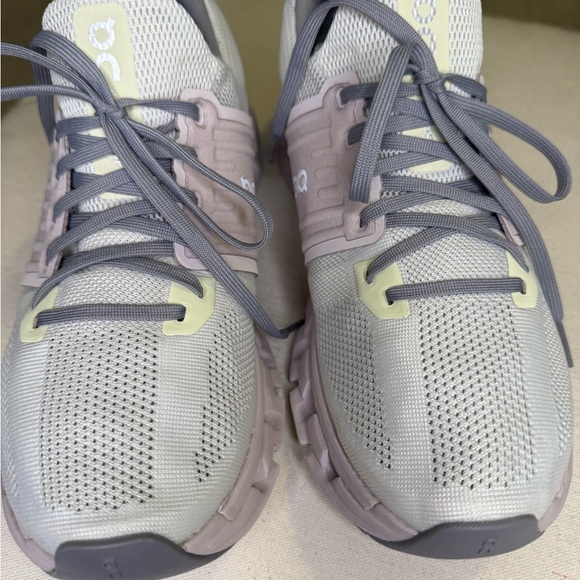 On Running Women's Sneakers - White and Light Pink - Picture 7 of 10